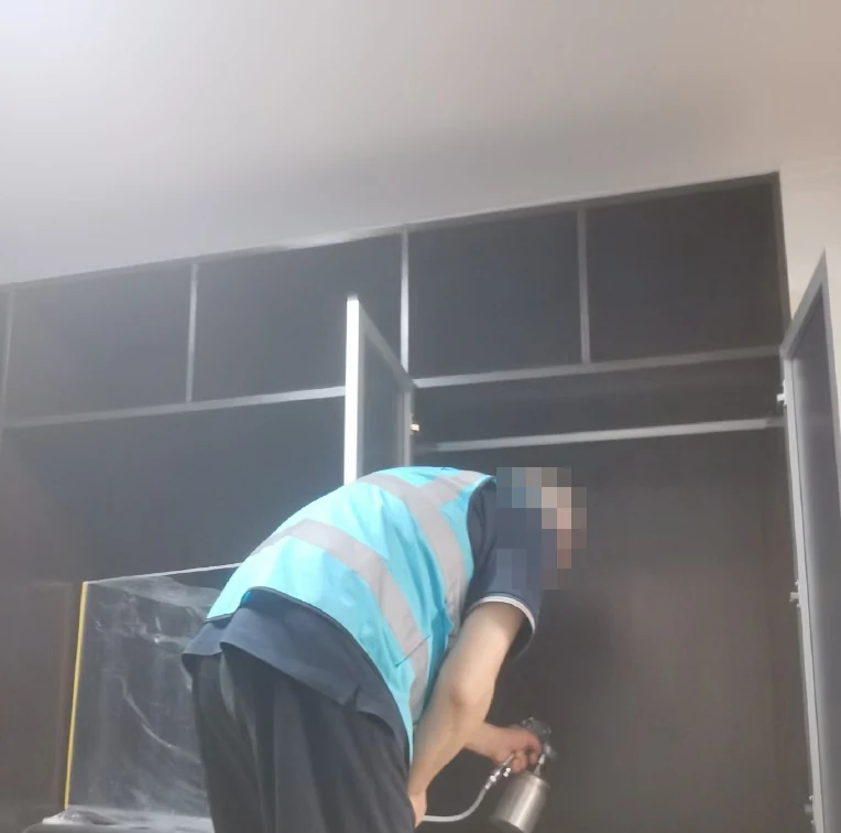 80㎡新装修住宅柜体施工实景